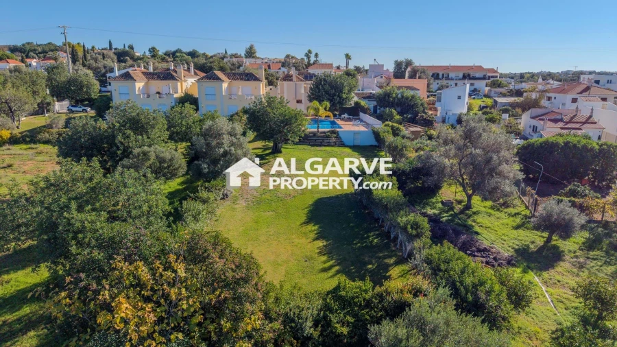 Moradia T3 para Venda em Almancil Foto 22