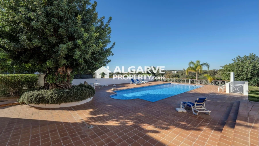 Moradia T3 para Venda em Almancil Foto 5