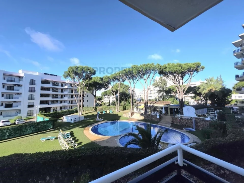 Apartamento T2 para Venda em Quarteira Foto 1