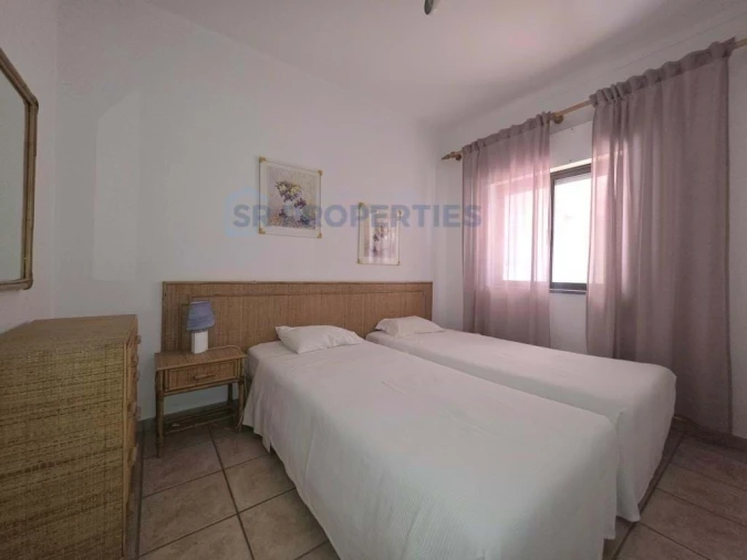 Apartamento T2 para Venda em Quarteira Foto 12