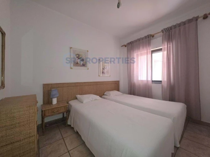 Apartamento T2 para Venda em Quarteira Foto 11