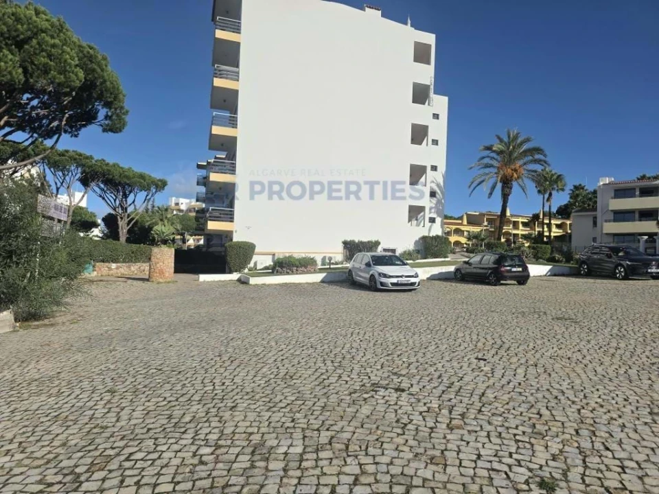 Apartamento T2 para Venda em Quarteira Foto 29