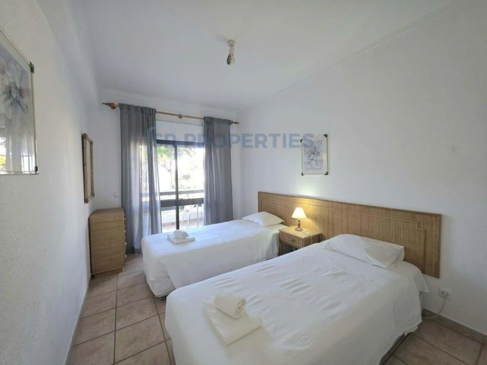 Apartamento T2 para Venda em Quarteira Foto 23