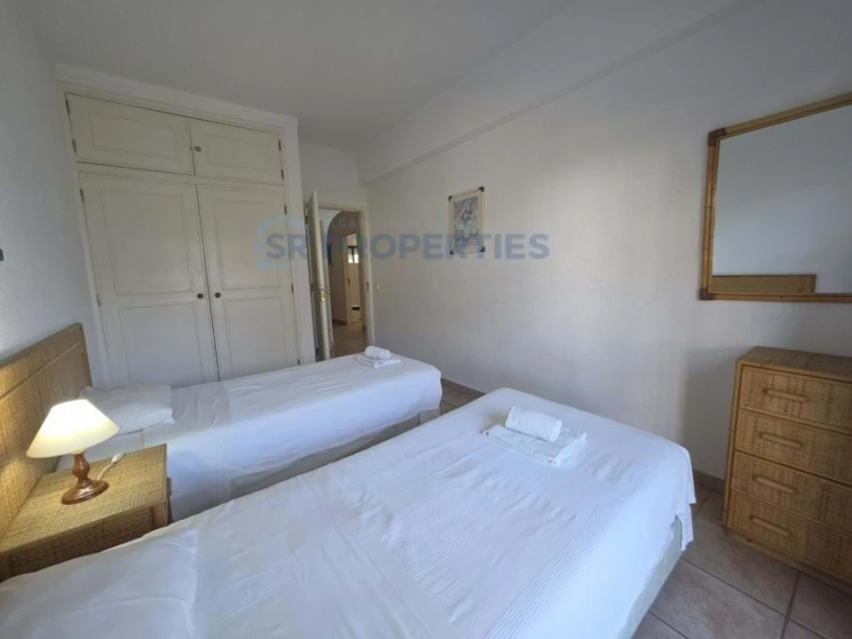 Apartamento T2 para Venda em Quarteira Foto 26
