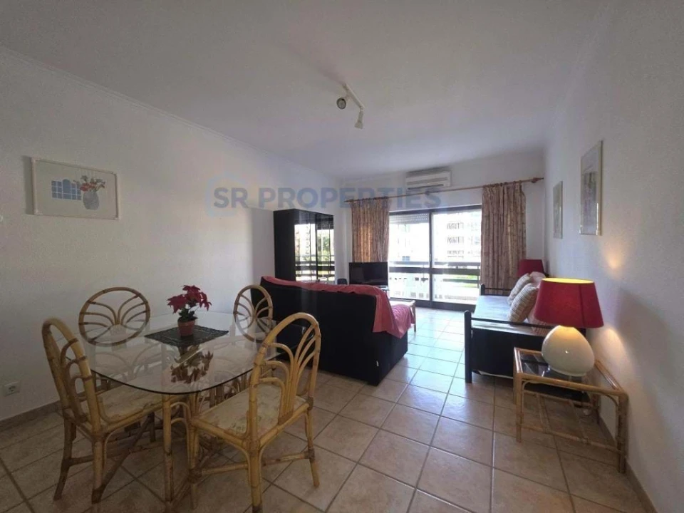 Apartamento T2 para Venda em Quarteira Foto 2
