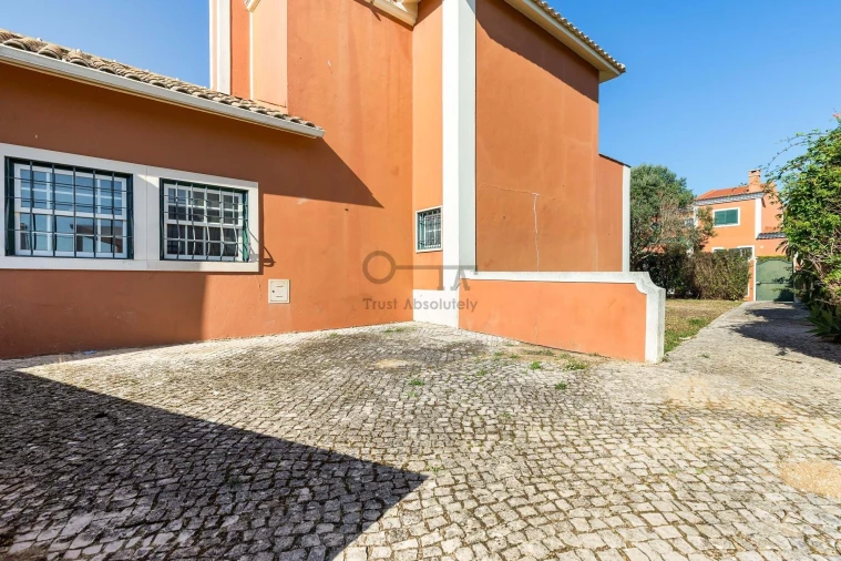 Moradia T5 para Venda em Agualva e Mira-Sintra Foto 6