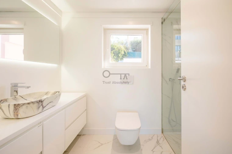 Moradia T4 para Venda em Campolide Foto 20