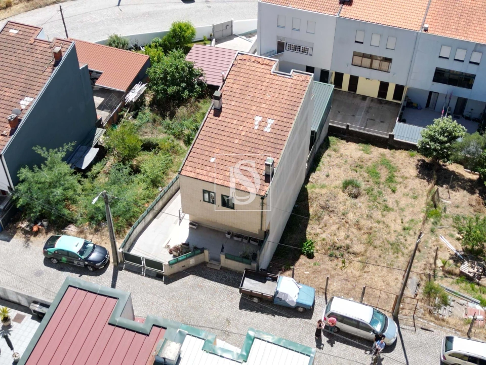 Moradia T3 para Venda em Baguim do Monte (Rio Tinto) Foto 32