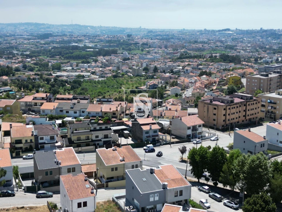 Moradia T3 para Venda em Baguim do Monte (Rio Tinto) Foto 31