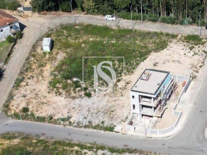 Terreno para Venda em Foz do Sousa e Covelo Foto 4