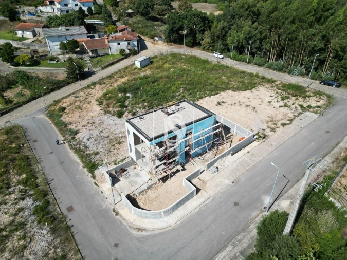 Terreno para Venda em Foz do Sousa e Covelo Foto 16