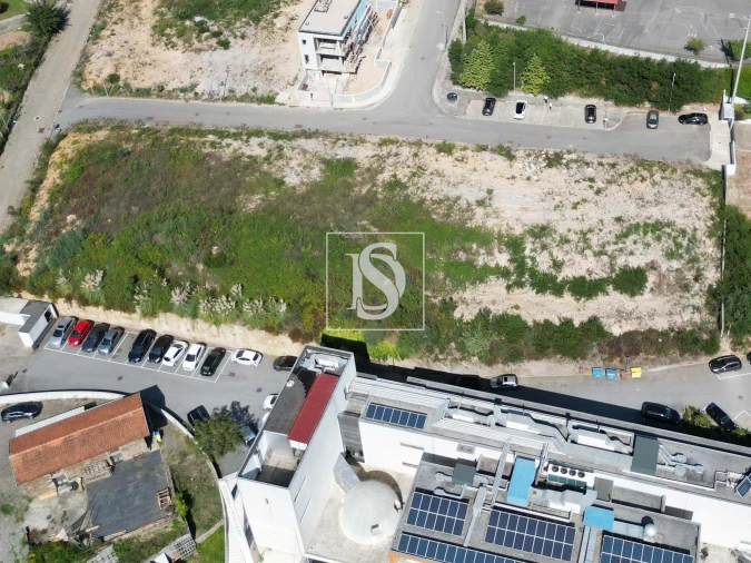 Terreno para Venda em Foz do Sousa e Covelo Foto 5