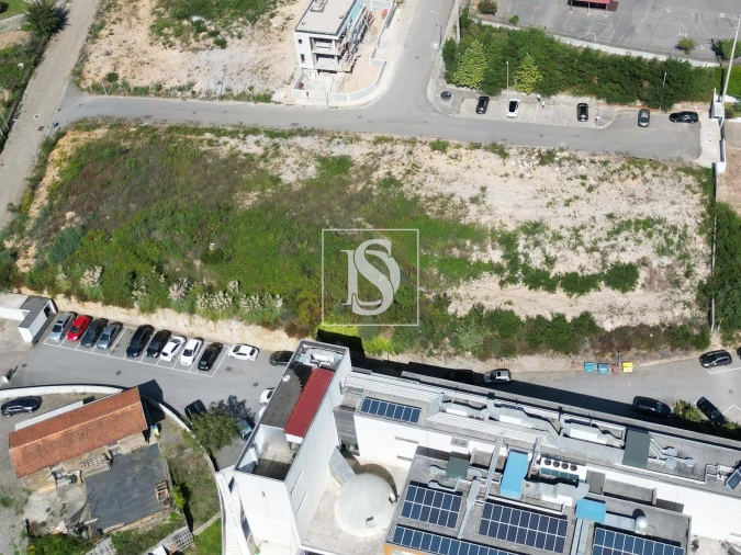 Terreno para Venda em Foz do Sousa e Covelo Foto 7