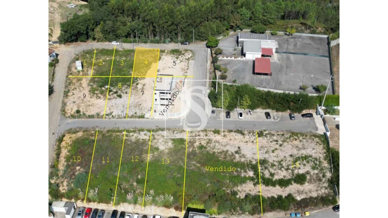 Terreno para Venda em Foz do Sousa e Covelo Foto 3
