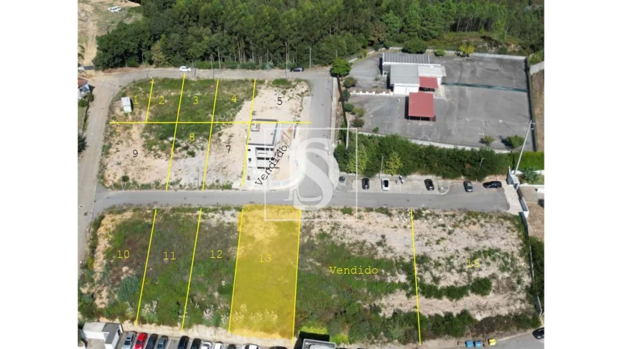 Terreno para Venda em Foz do Sousa e Covelo Foto 3