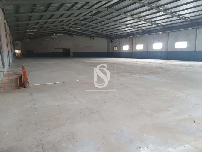 Armazém para Venda em Juncal Foto 10