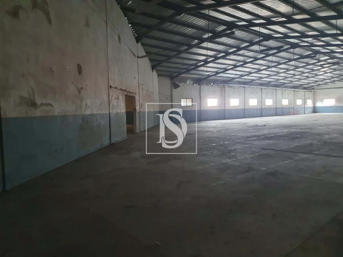 Armazém para Venda em Juncal Foto 9