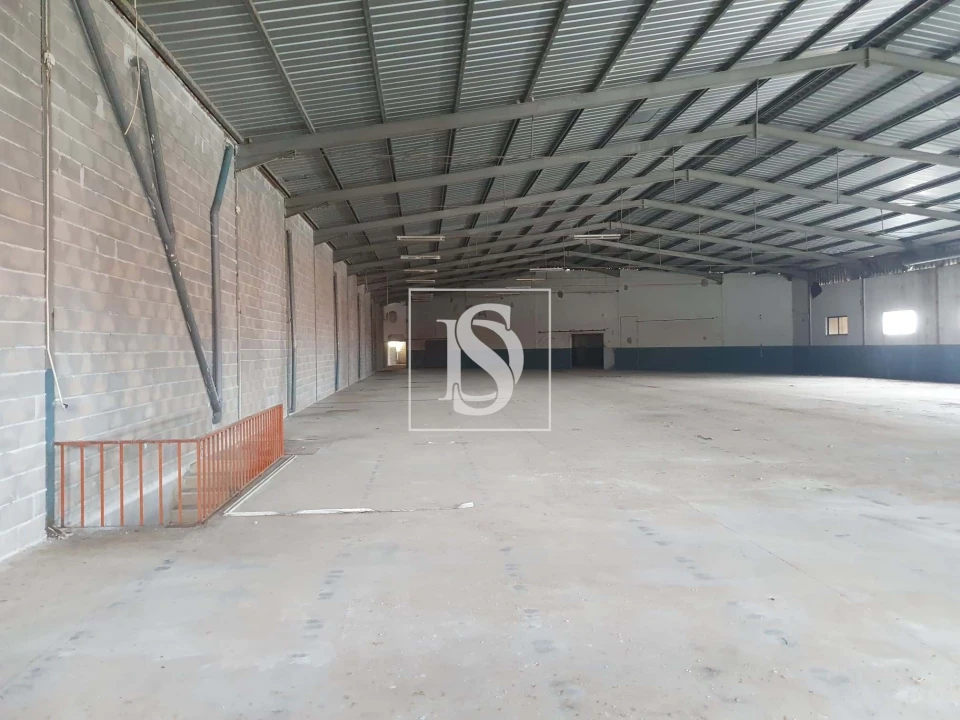 Armazém para Venda em Juncal Foto 6