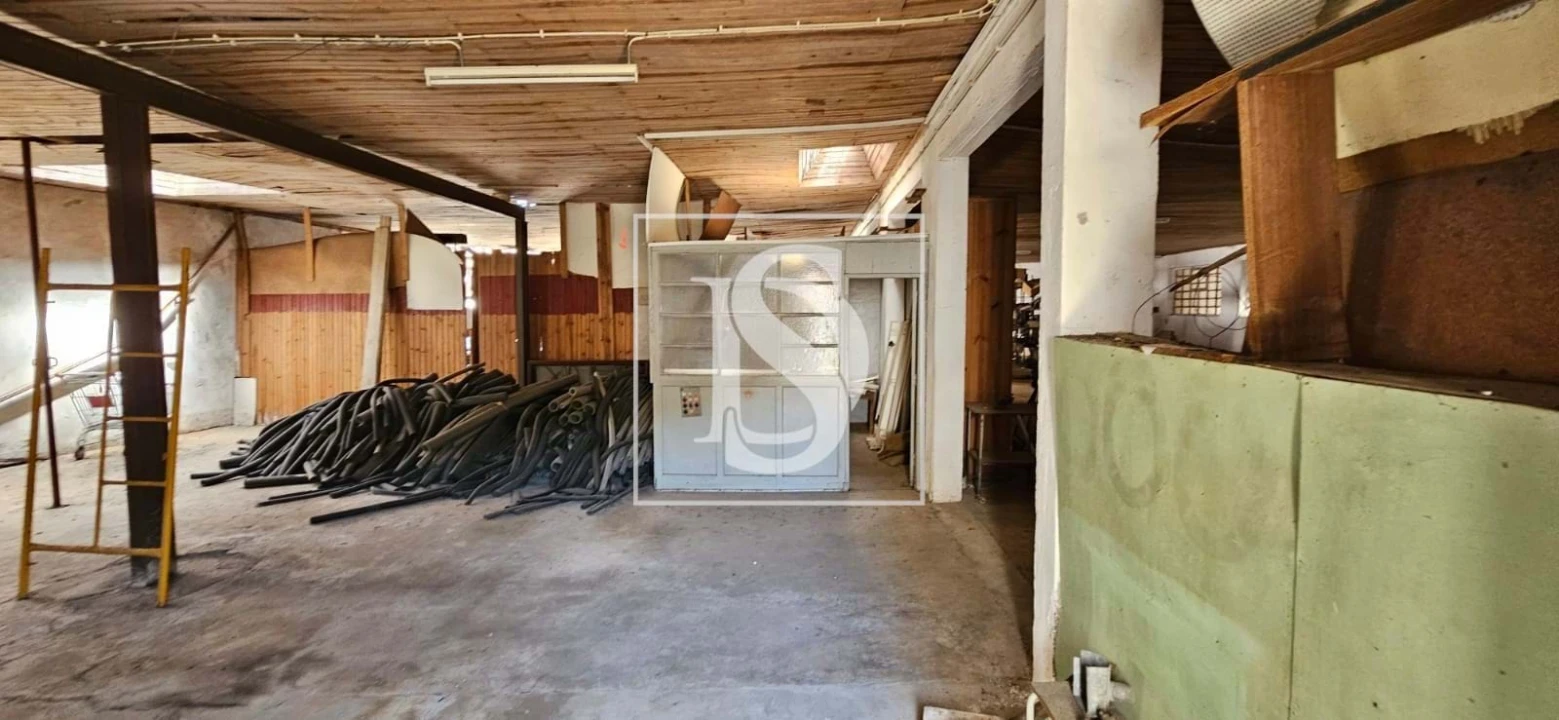 Armazém para Venda em Minde Foto 3