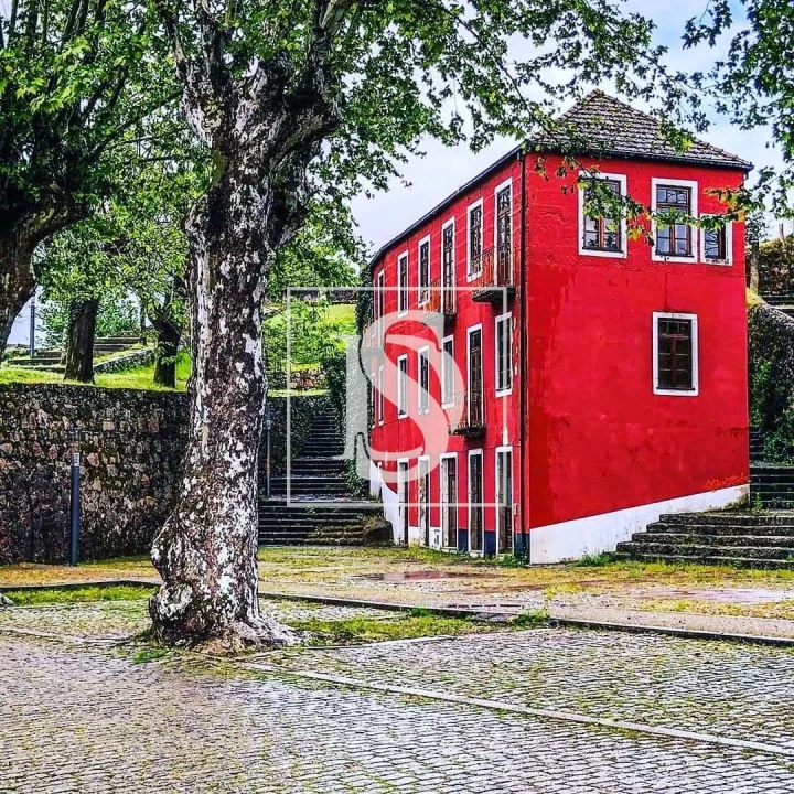 Prédio para Venda em Monção e Troviscoso Foto 1