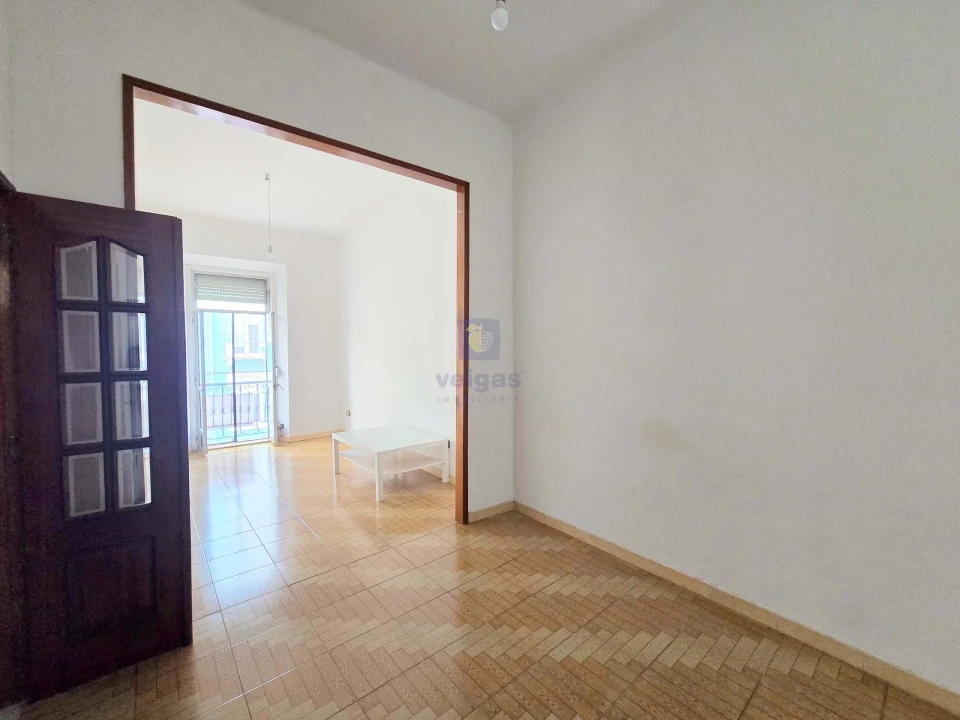 Apartamento T2 para Venda em Penha de França Foto 5