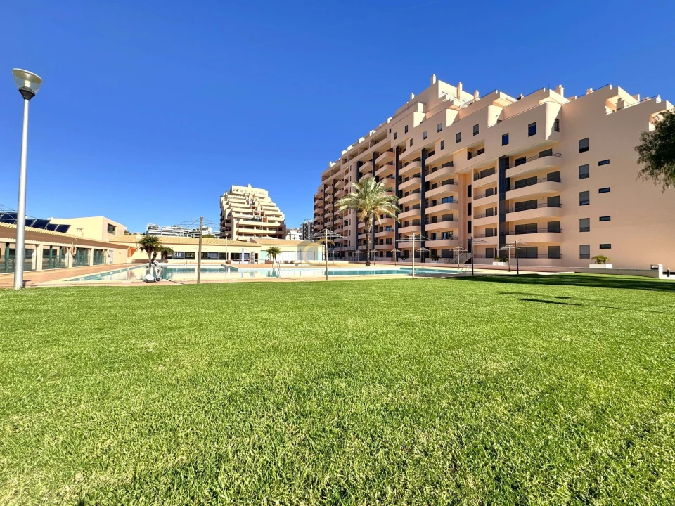 Apartamento T2 para Venda em Portimão Foto 33