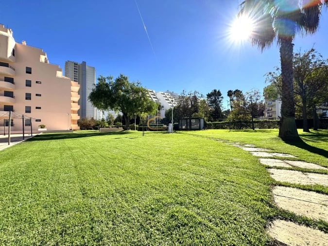 Apartamento T2 para Venda em Portimão Foto 35