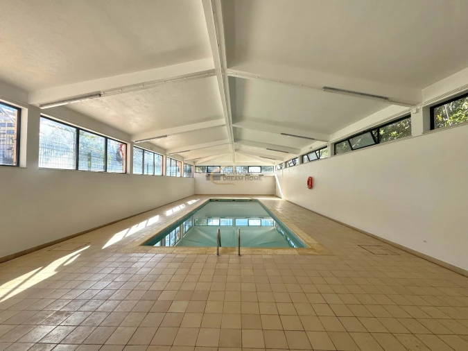 Apartamento T2 para Venda em Portimão Foto 38