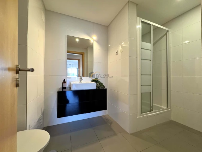 Apartamento T2 para Venda em Portimão Foto 24