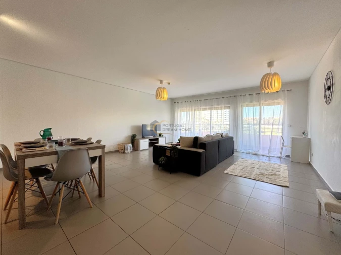 Apartamento T2 para Venda em Portimão Foto 3