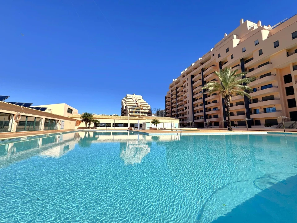 Apartamento T2 para Venda em Portimão Foto 32