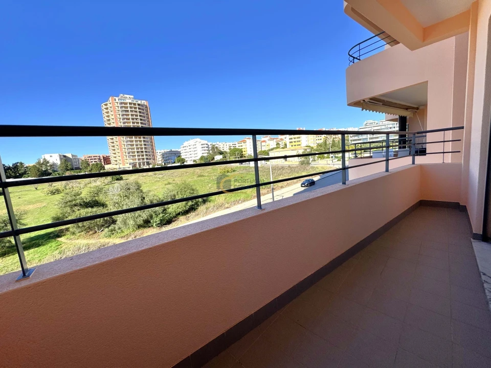 Apartamento T2 para Venda em Portimão Foto 26