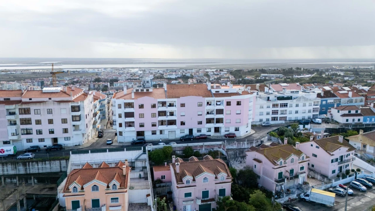 Apartamento T3 para Venda em Alverca do Ribatejo e Sobralinho Foto 30