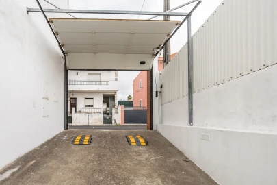 Apartamento T1 para Venda em Loures