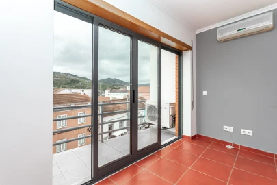Apartamento T1 para Venda em Loures