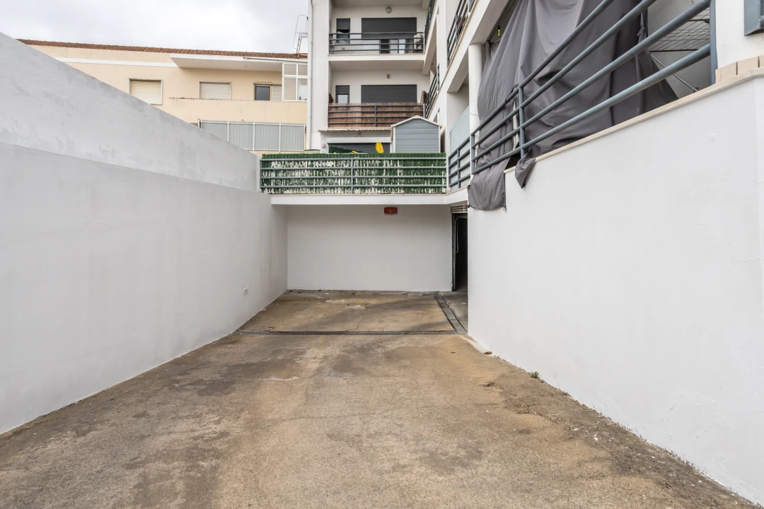 Apartamento T1 para Venda em Loures Foto 19