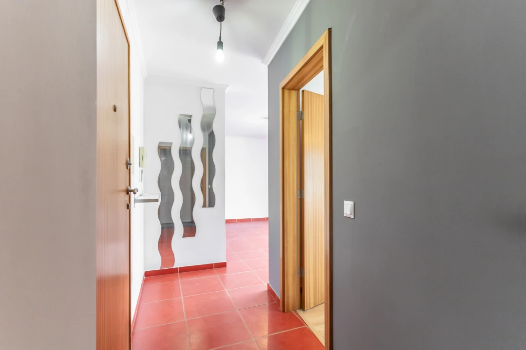Apartamento T1 para Venda em Loures Foto 12