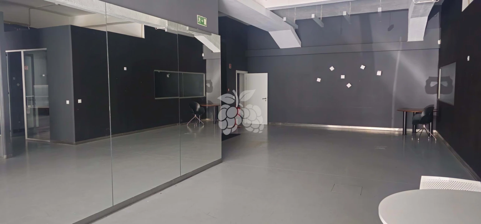 Negócio para Arrendamento em Carnaxide e Queijas Foto 13