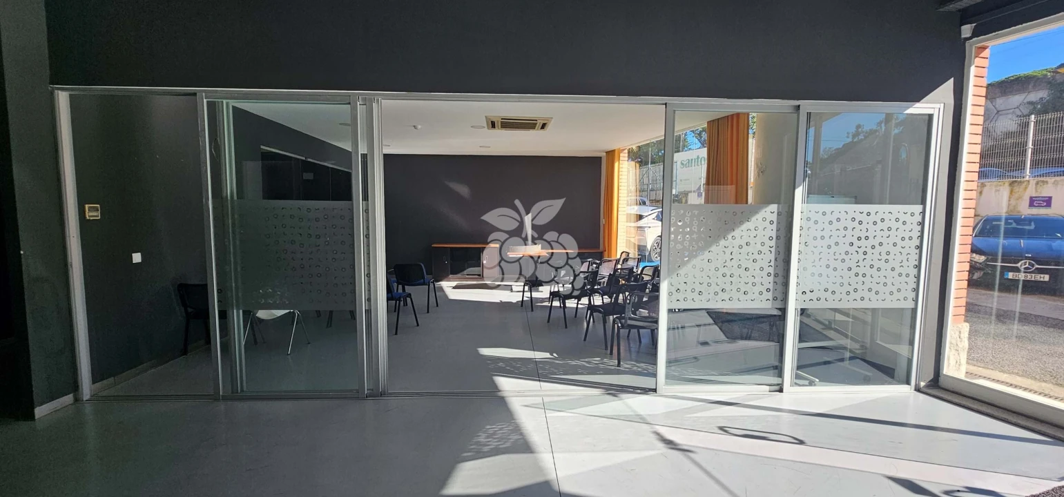 Negócio para Arrendamento em Carnaxide e Queijas Foto 5