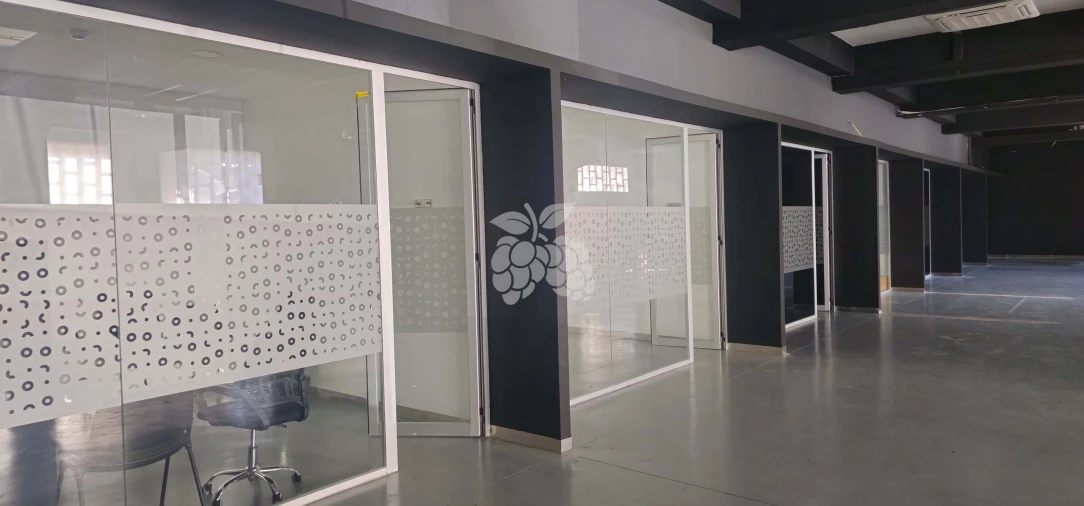 Negócio para Arrendamento em Carnaxide e Queijas Foto 21