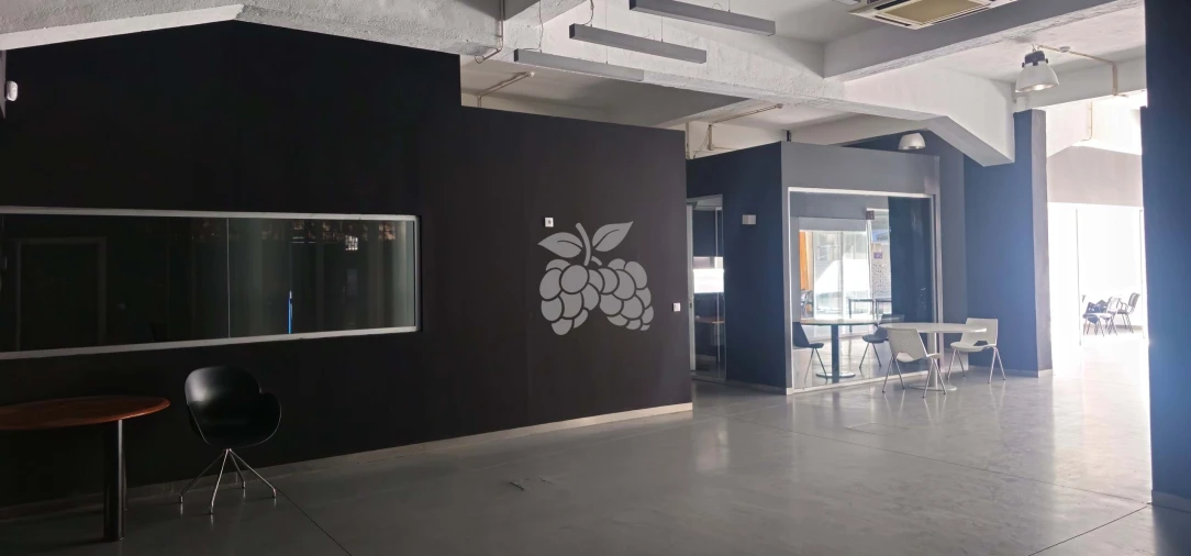 Negócio para Arrendamento em Carnaxide e Queijas Foto 12