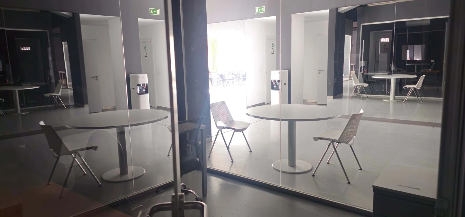 Negócio para Arrendamento em Carnaxide e Queijas Foto 15