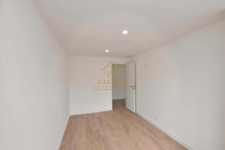 Apartamento T3 para Venda em Alverca do Ribatejo e Sobralinho Foto 15