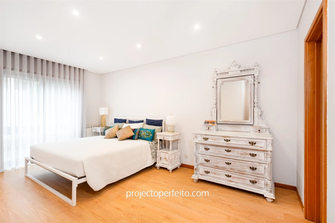 Apartamento T3 para Arrendamento em São Felix da Marinha Foto 7