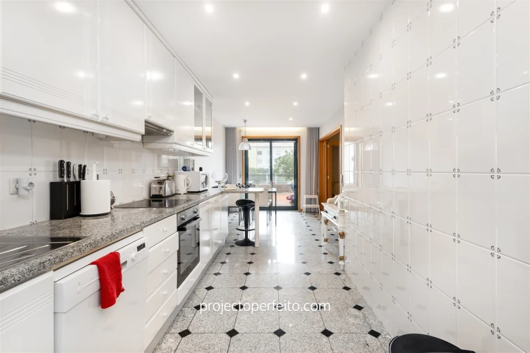 Apartamento T3 para Arrendamento em São Felix da Marinha Foto 5