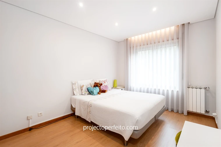 Apartamento T3 para Arrendamento em São Felix da Marinha Foto 12