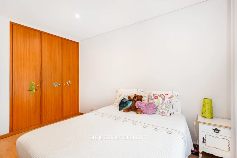 Apartamento T3 para Arrendamento em São Felix da Marinha Foto 13