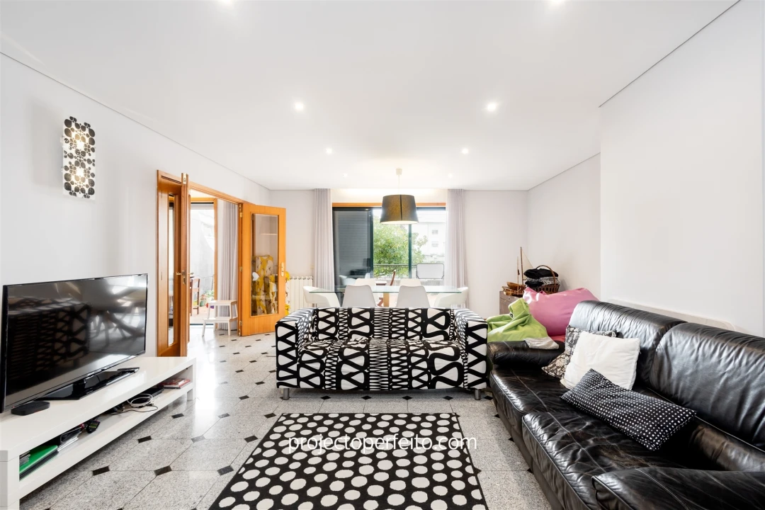 Apartamento T3 para Arrendamento em São Felix da Marinha Foto 2