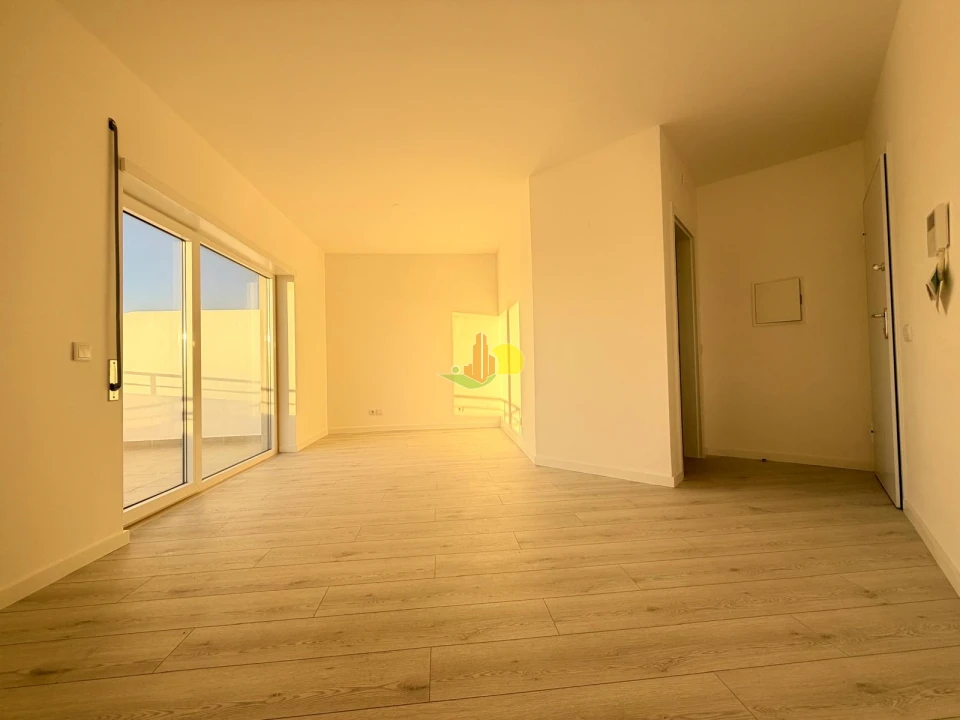 Apartamento T0 para Venda em Buarcos Foto 11