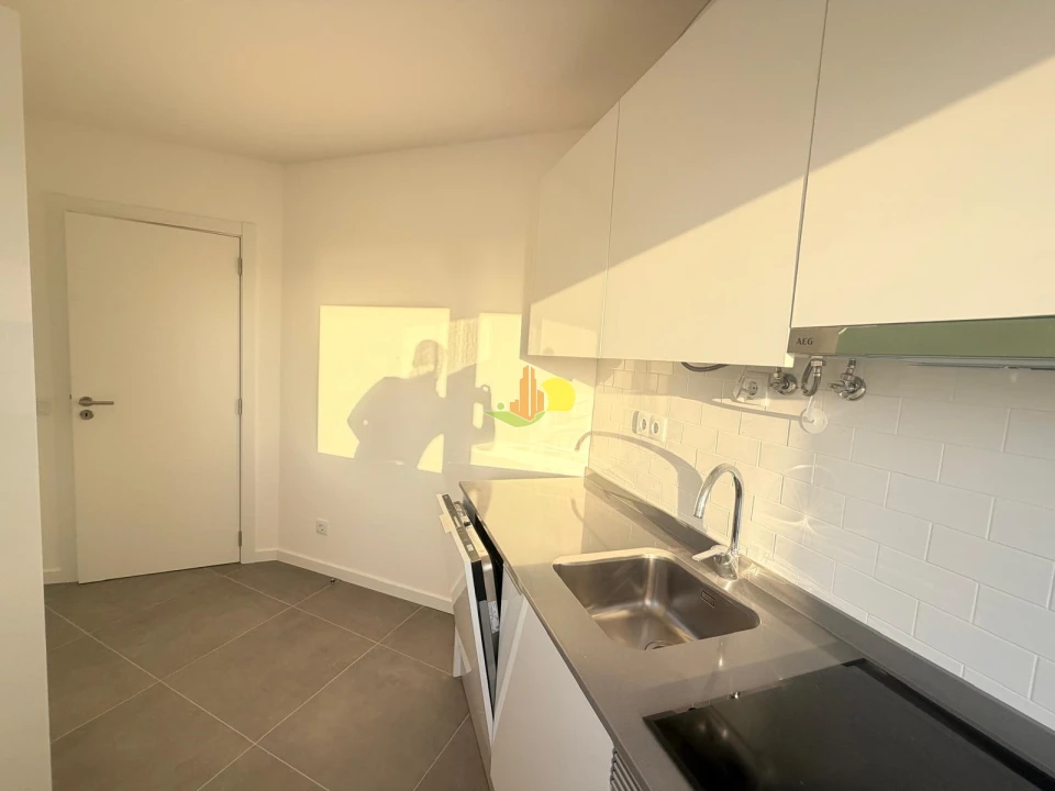 Apartamento T0 para Venda em Buarcos Foto 10